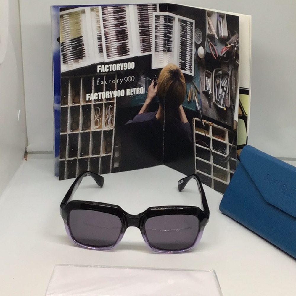 Original NWOT Factory 900 Retro frame 014 sunglasses.